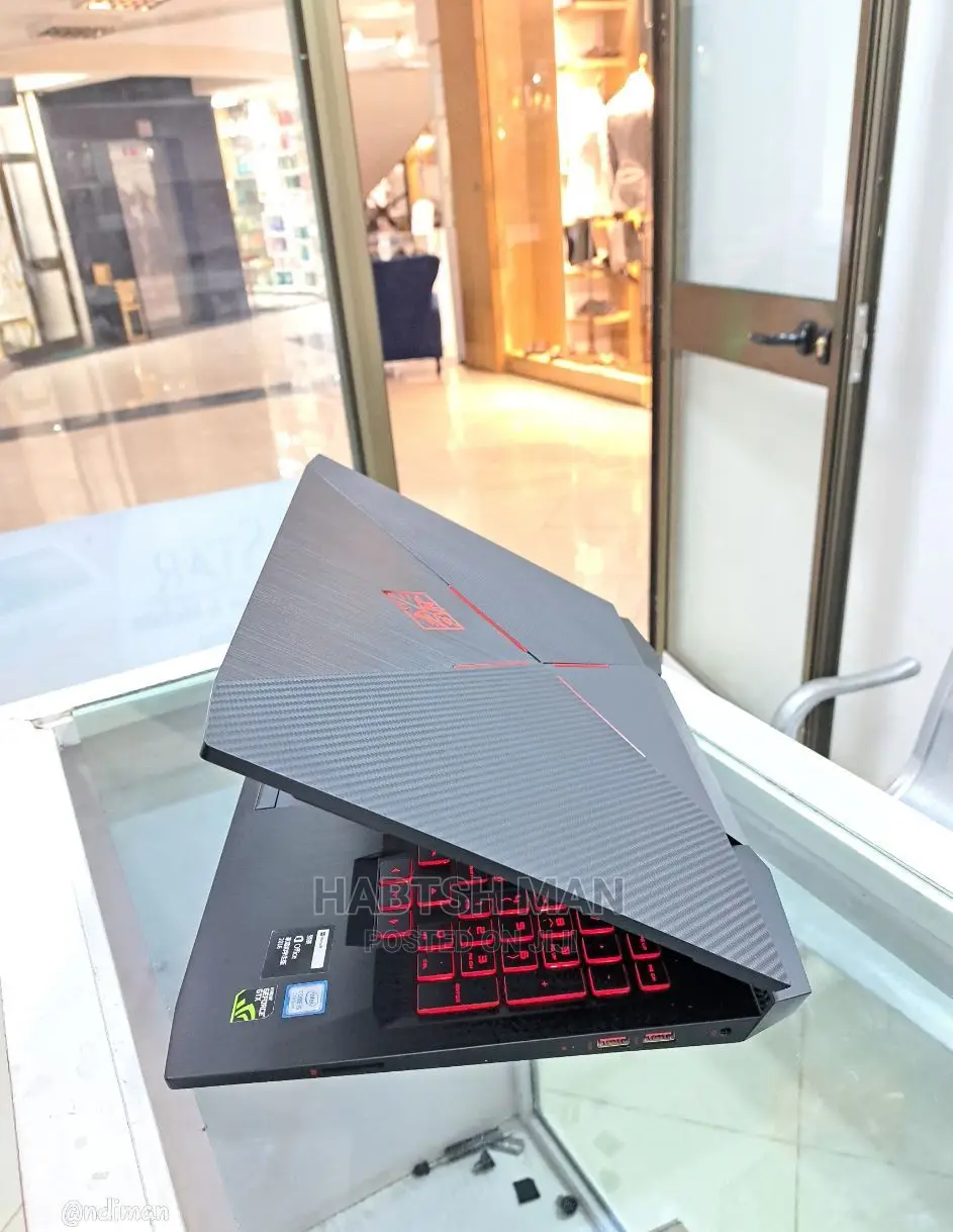 New Laptop HP Omen X 8GB Intel Core i5 HDD+SSD 1T