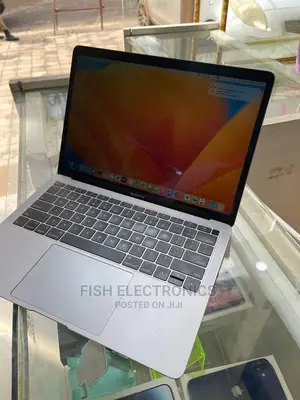 New Laptop Apple MacBook Air 2019 8GB Intel Core I5 SSD 128GB