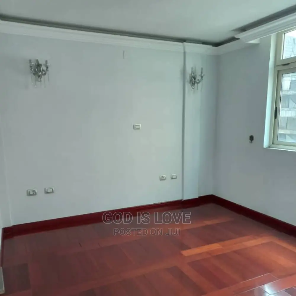 Furnished 6bdrm Villa in ቪላ ቤት, Nifas Silk-Lafto for Sale