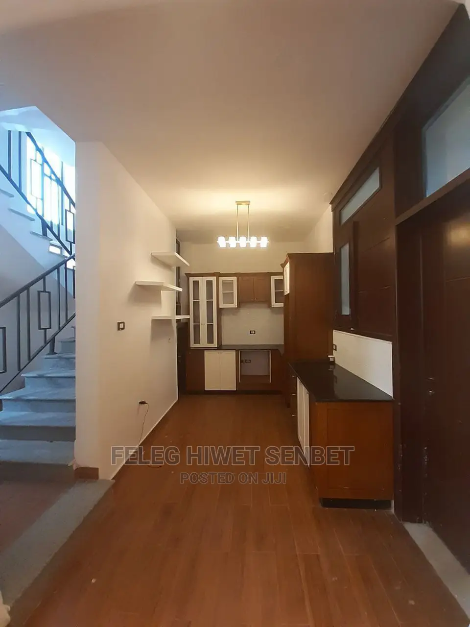 5bdrm House in አአ, Bole for sale