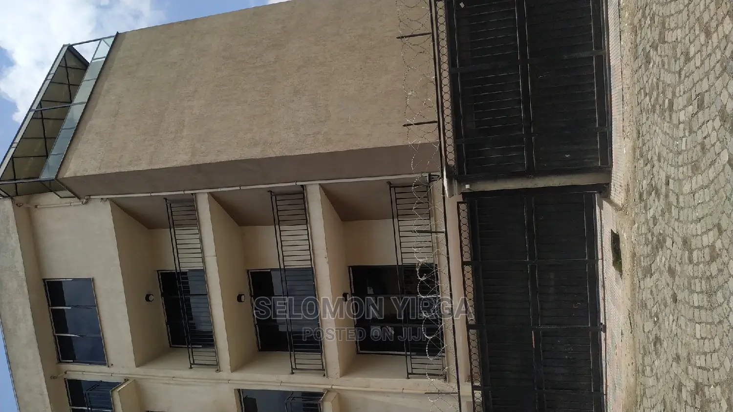 10bdrm Duplex in Addis Abba, Bole for sale