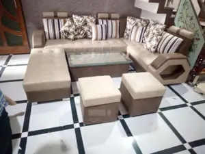 L Shaped With Table