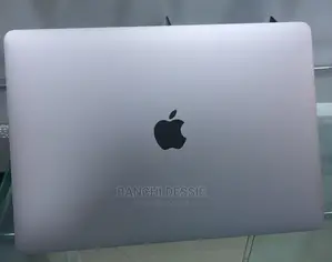 New Laptop Apple MacBook Pro 16GB Intel Core I5 SSD 512GB