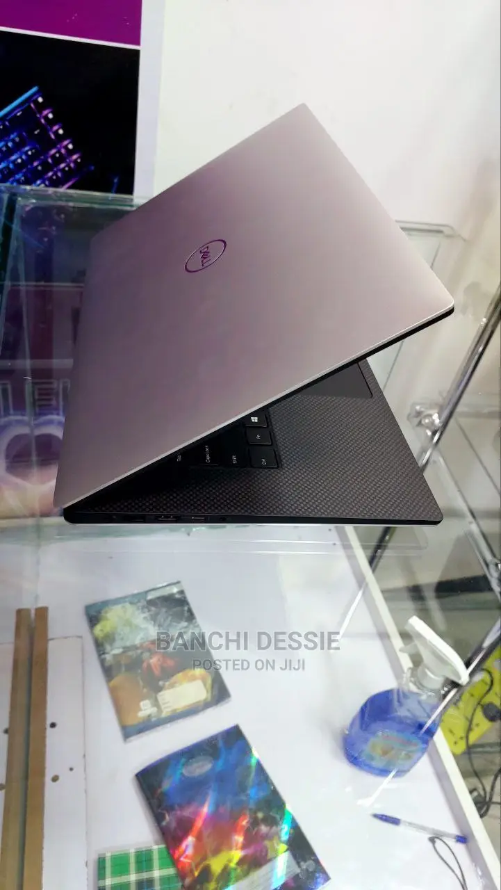 New Laptop Dell XPS 13 16GB Intel Core i7 SSD 512GB