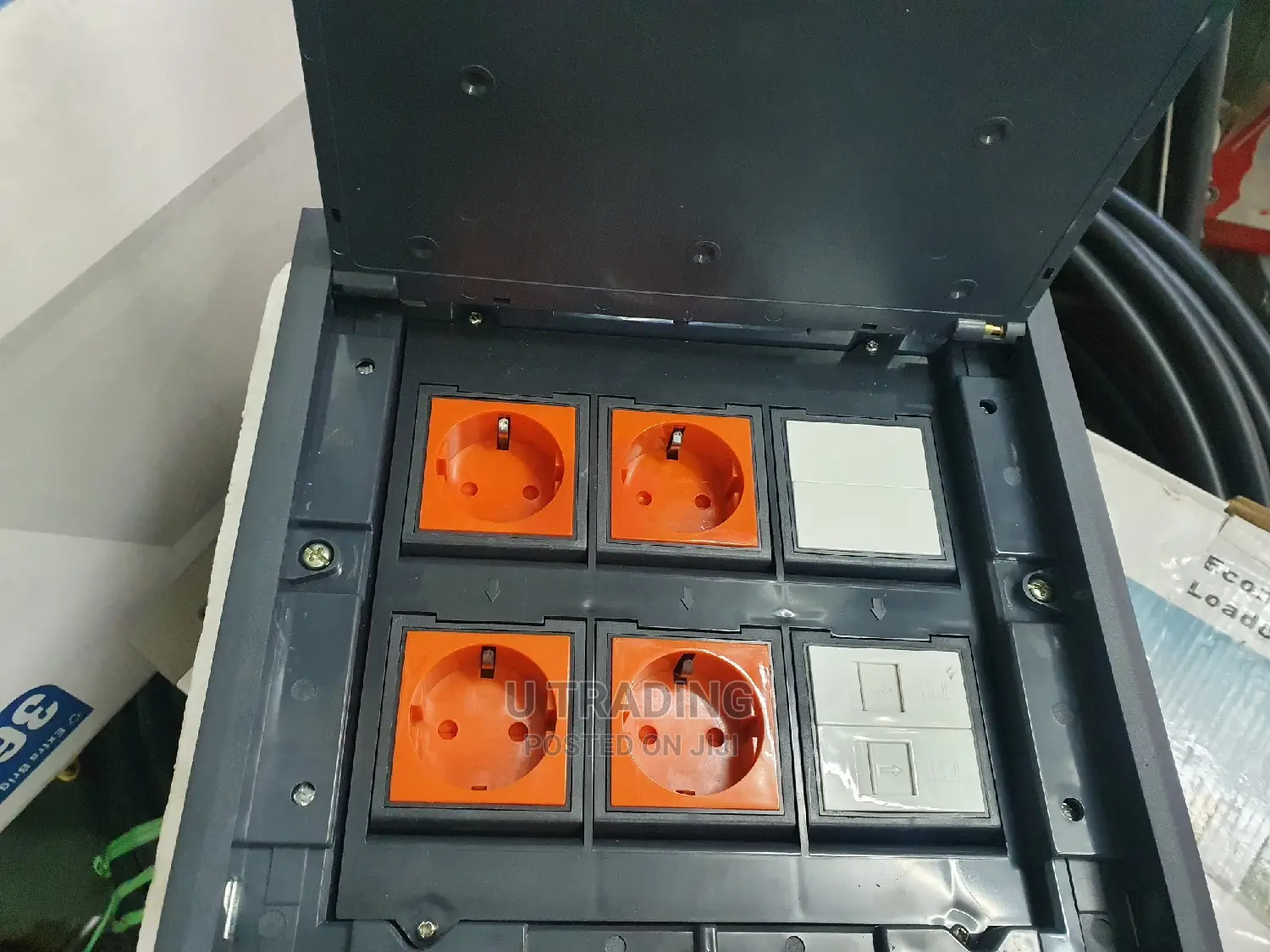 Floor Box 6 Module