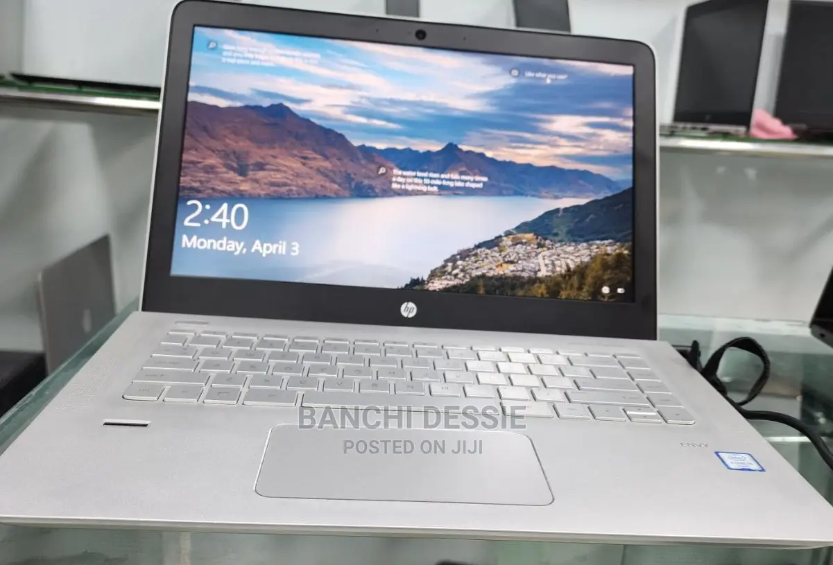New Laptop HP Envy X360 8GB Intel Core I5 HDD 1T