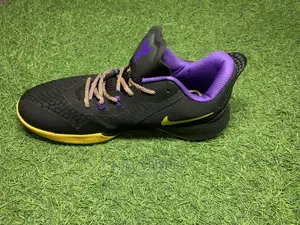Nikezoom Size 40