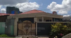 5bdrm Villa in Addis Abeba, Bole for sale