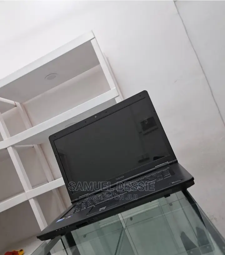 Laptop Toshiba Satellite C55 8GB Intel Core I5 HDD 1T