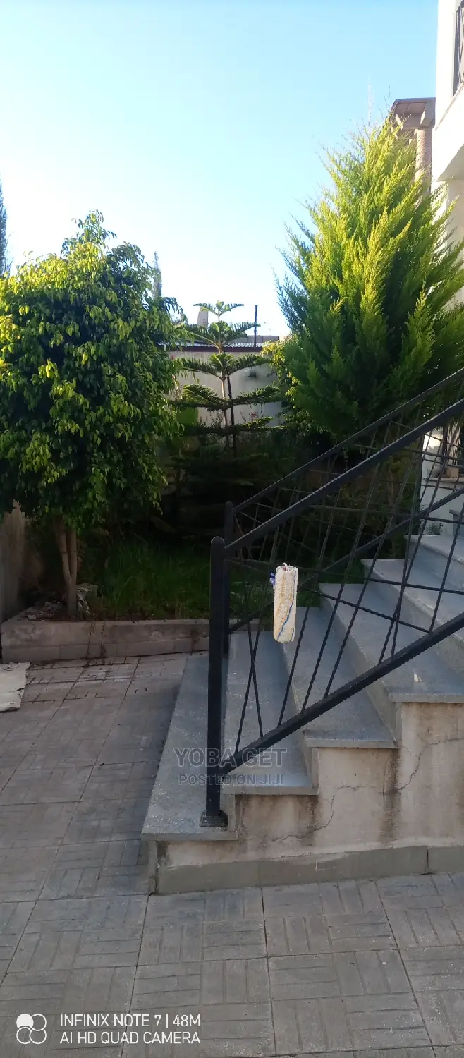 Furnished 8bdrm House in G+2 ፅድት ያለ መኖሪያ ቤት, Akaky Kaliti for sale