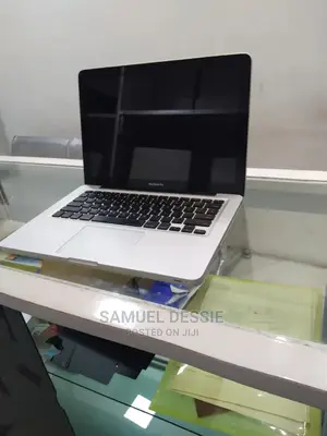 Laptop Apple MacBook Pro 2011 8GB Intel Core I5 HDD 500GB