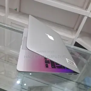New Laptop Apple MacBook Pro 2015 16GB Intel Core I7 SSD 128GB