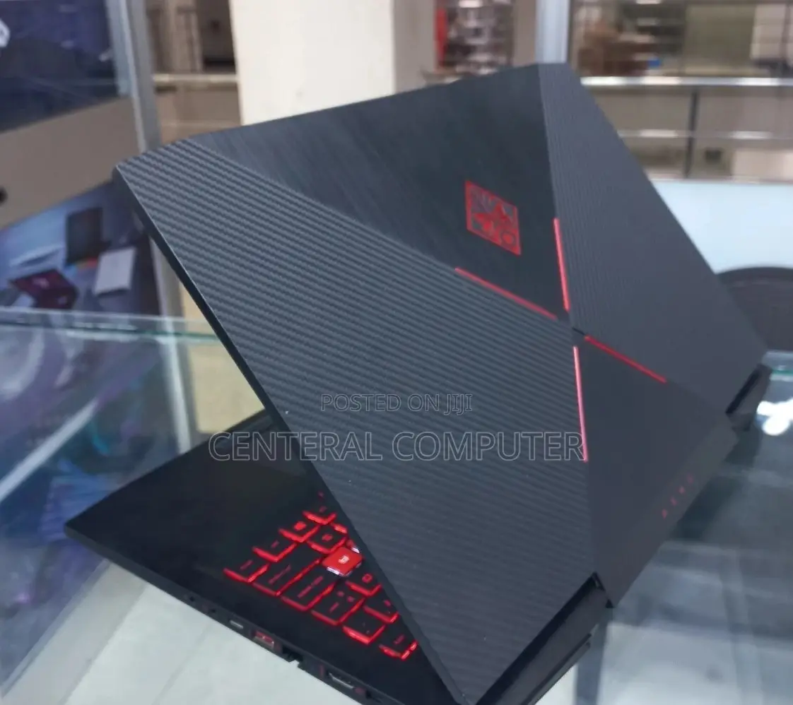 Laptop HP Omen X 17t 8GB Intel Core I7 HDD+SSD 1T