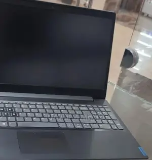 New Laptop Lenovo IdeaPad 300 8GB Intel Core I5 SSD 256GB