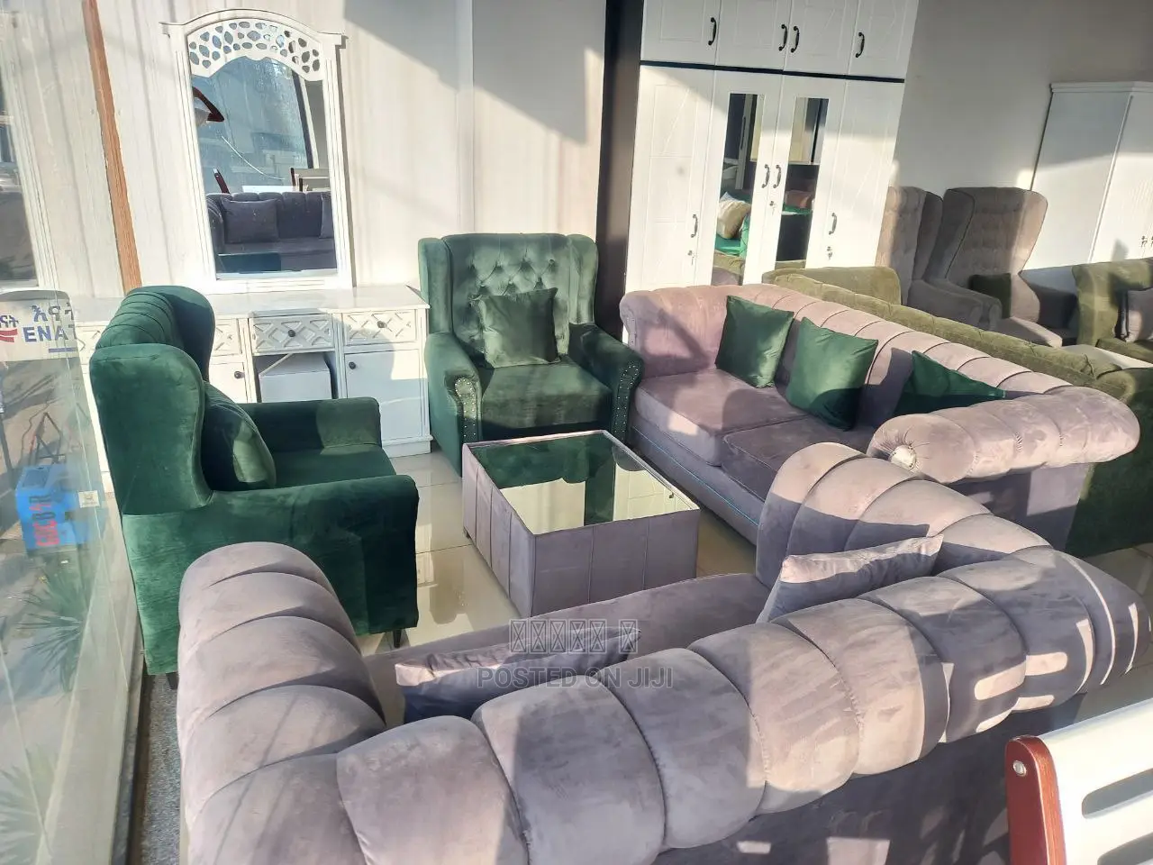 3+2+1+1 Sofa Design With Table