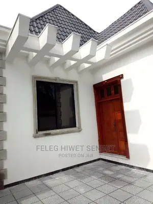 5bdrm Villa in አአ, Bole for sale