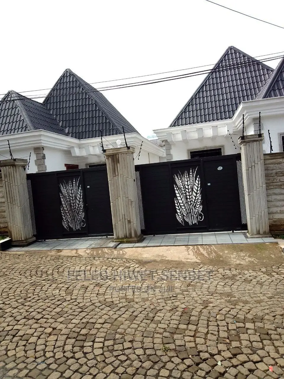 5bdrm Villa in አአ, Bole for sale