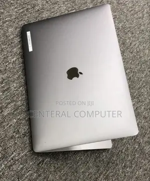 New Laptop Apple MacBook Pro 2017 16GB Intel Core I7 SSD 512GB