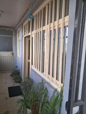 Furnished 3bdrm Condo in ኣባዶ ኮንደሚኒየም, Yeka for sale