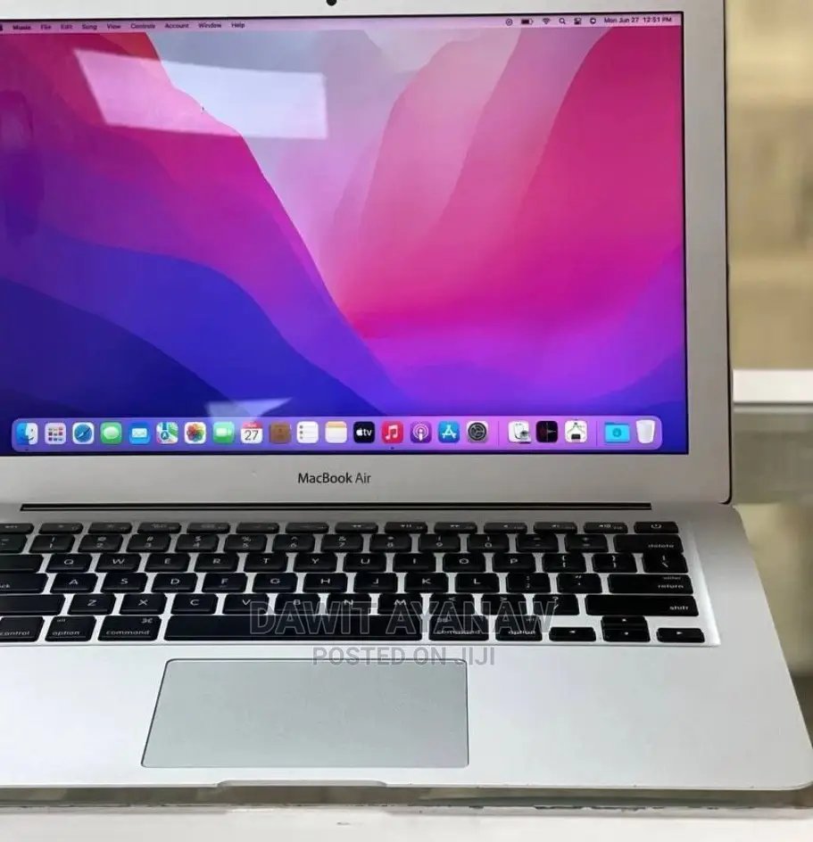 New Laptop Apple MacBook Air 2017 8GB Intel Core I5 SSD 256GB