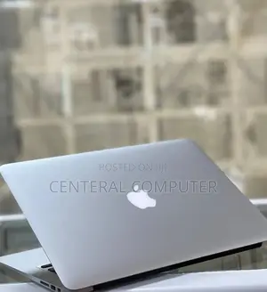 New Laptop Apple MacBook Air 2017 8GB Intel Core I7 SSD 256GB