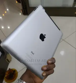 New Apple iPad 3 Wi-Fi 32 GB Silver
