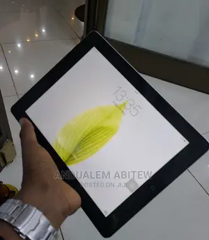 New Apple iPad 3 Wi-Fi 32 GB Silver
