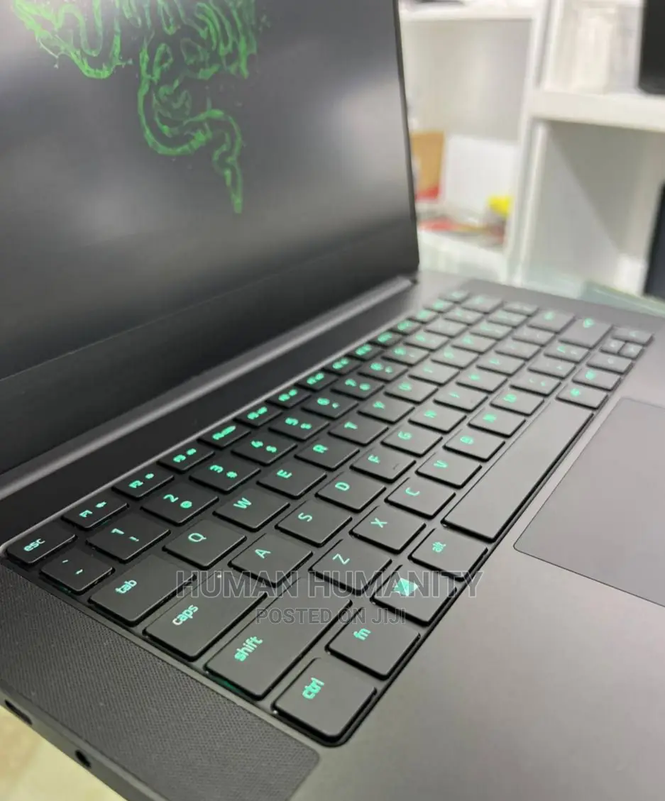 New Laptop Razer Blade Advanced 16GB AMD Ryzen 9 SSD 1T