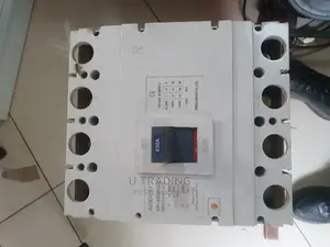 Circuit Breaker 630A 4 Pole