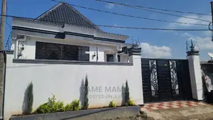 3bdrm Villa in Addis Abeba, Bole for Sale