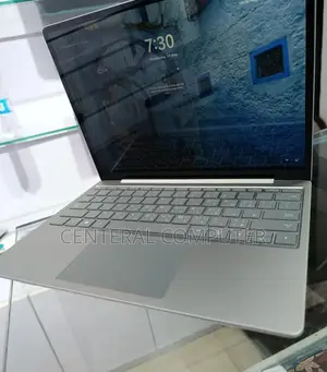 New Laptop Microsoft Surface Pro 4 8GB Intel Core I5 SSD 256GB