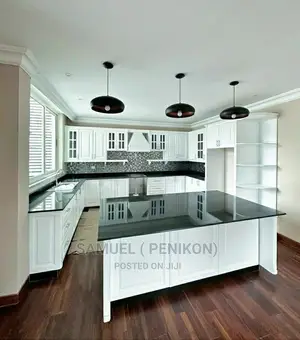 9bdrm House in Compound Home, Yeka for sale