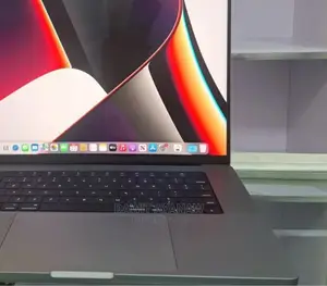 New Laptop Apple MacBook Pro 2021 M1 16GB Apple M1 Pro SSD 1T