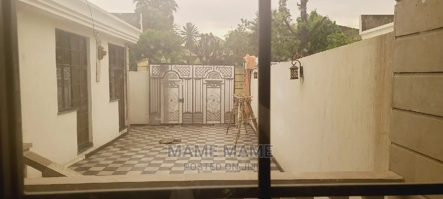 3bdrm Villa in Addis Abeba, Bole for sale
