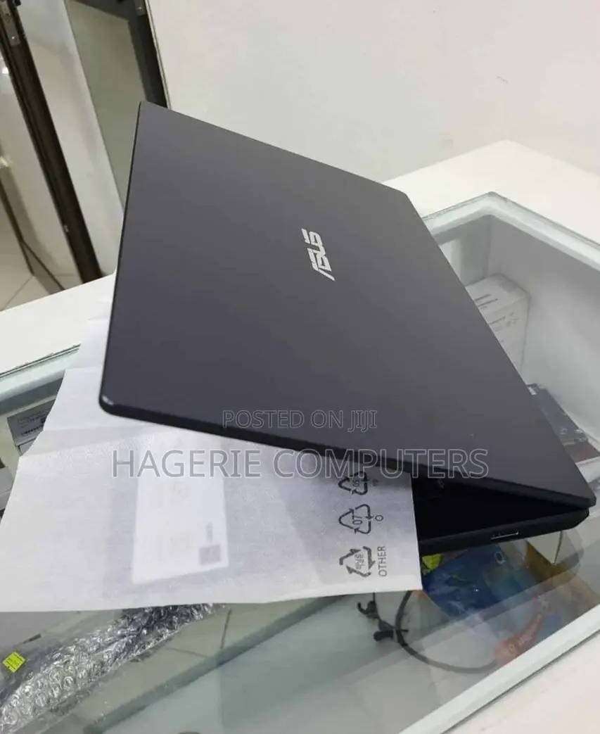 New Laptop Asus Vivobook E410M 4GB Intel Celeron SSD 256GB