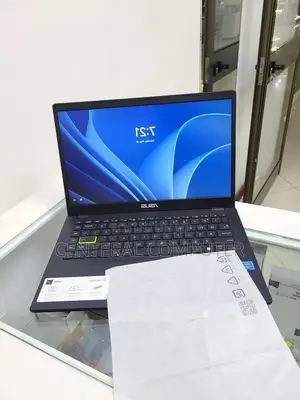 New Laptop Asus Vivobook E410M 4GB Intel Core I5 SSD 256GB