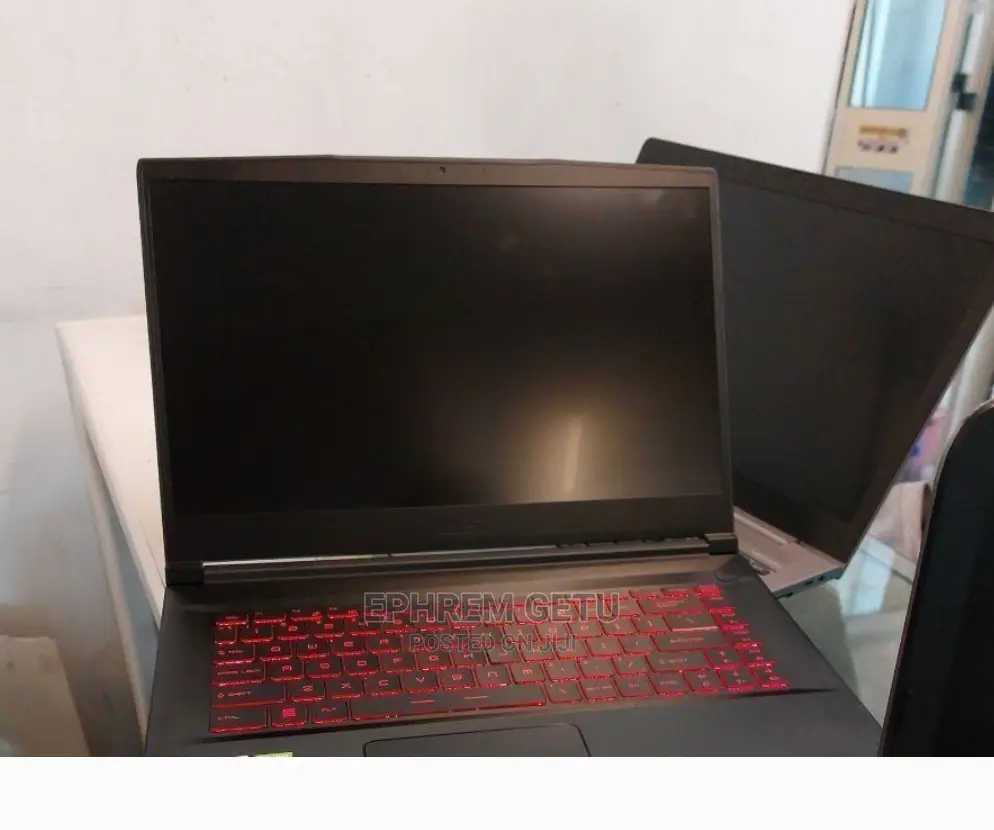 New Laptop MSI GF63 8GB Intel Core I5 HDD+SSD 256GB