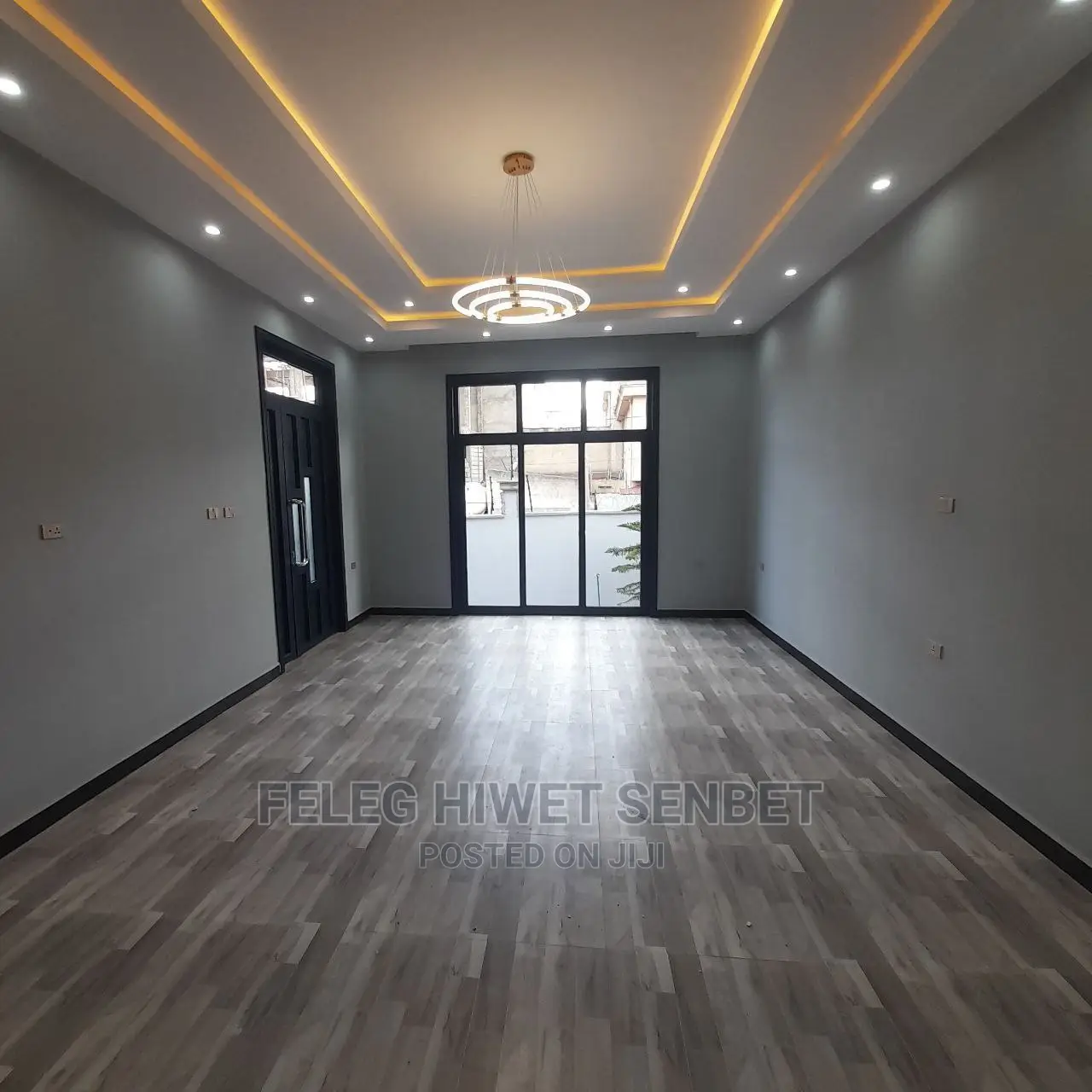 Furnished 5bdrm Villa in አአ, Bole for sale