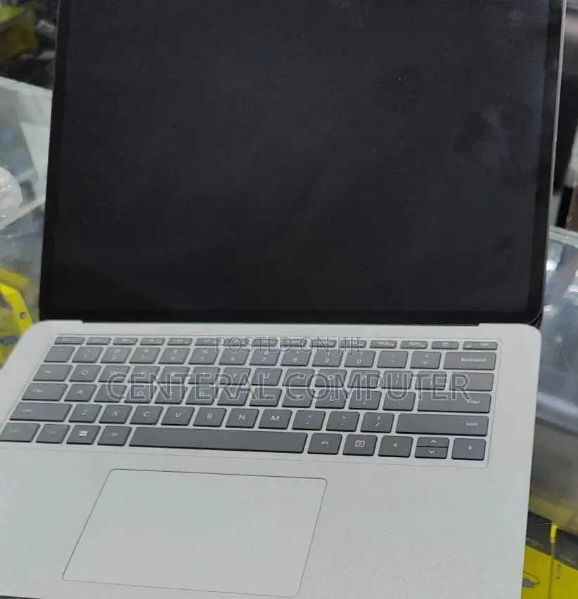 New Laptop Microsoft Surface Pro 9 16GB Intel Core I7 SSD 512GB