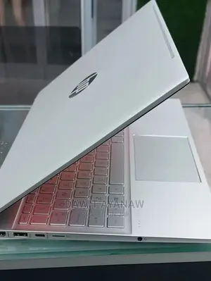 New Laptop HP Pavilion 15 12GB Intel Core I5 SSD 512GB