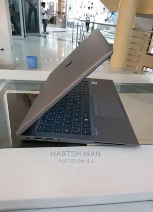 New Laptop HP ZBook Studio G5 16GB Intel Core I7 SSD 512GB