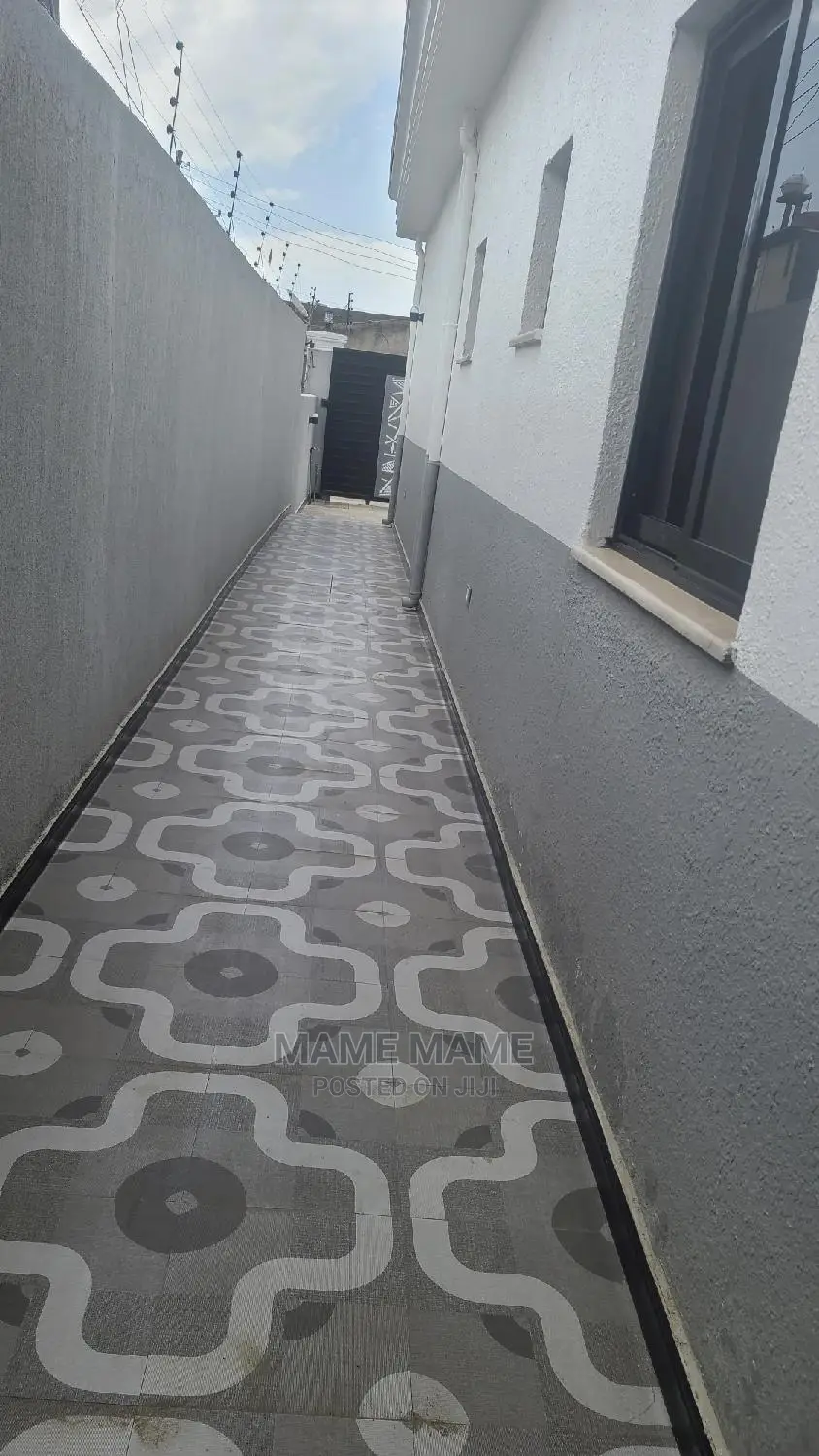 3bdrm Villa in Addis Abeba, Bole for sale