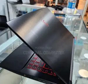 New Laptop MSI MSI Sword 17 8GB Intel Core i5 SSD 256GB