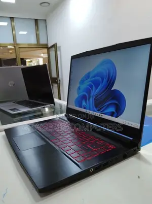 New Laptop MSI 8GB Intel Core I5 SSD 256GB