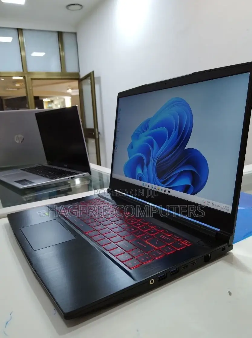 New Laptop MSI 8GB Intel Core I5 SSD 256GB