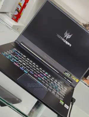 New Laptop Acer Predator 17 8GB Intel Core I7 SSD 1T