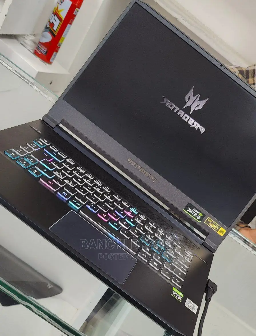New Laptop Acer Predator 17 8GB Intel Core I7 SSD 1T