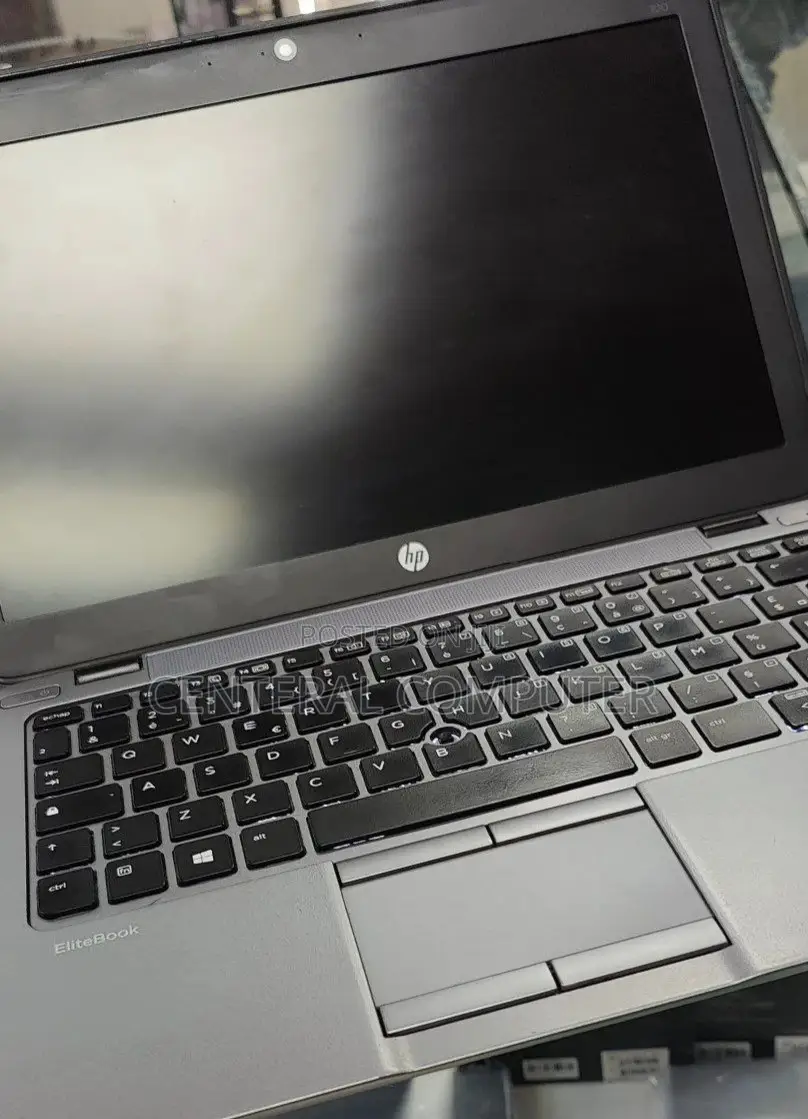 New Laptop HP EliteBook 820 8GB Intel Core i5 HDD 500GB