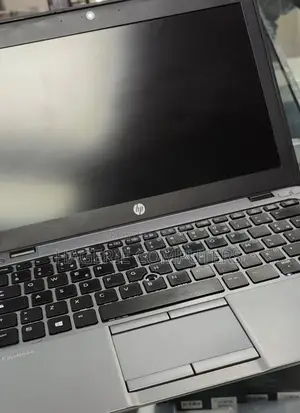New Laptop HP EliteBook 820 8GB Intel Core I5 HDD 500GB
