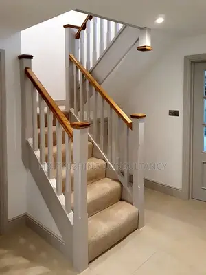 ውብ እና ጠንካራ የደረጃ Handrails